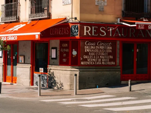 Madrid Food Scene: Multilingual Menus & Must-Try Dishes